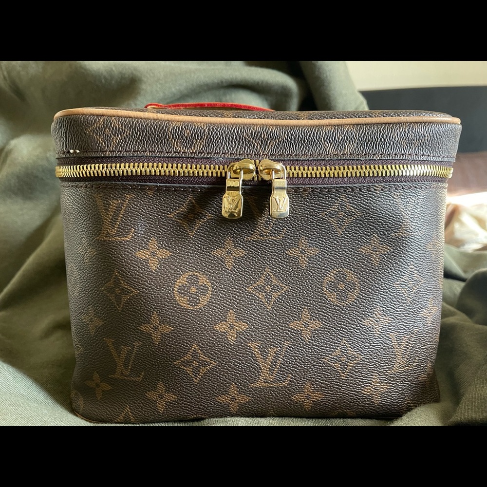 Louis Vuitton Cosmetic case